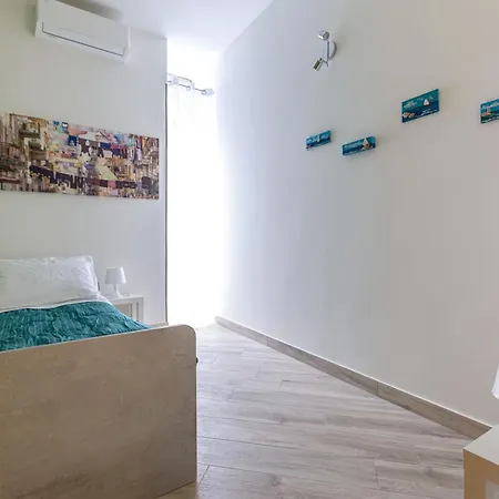 Apartamento La Dimora Del Tritone Nápoles Exterior foto